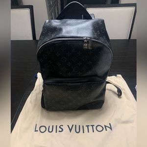 2019 Louis Vuitton black monogram eclipse discovery backpack